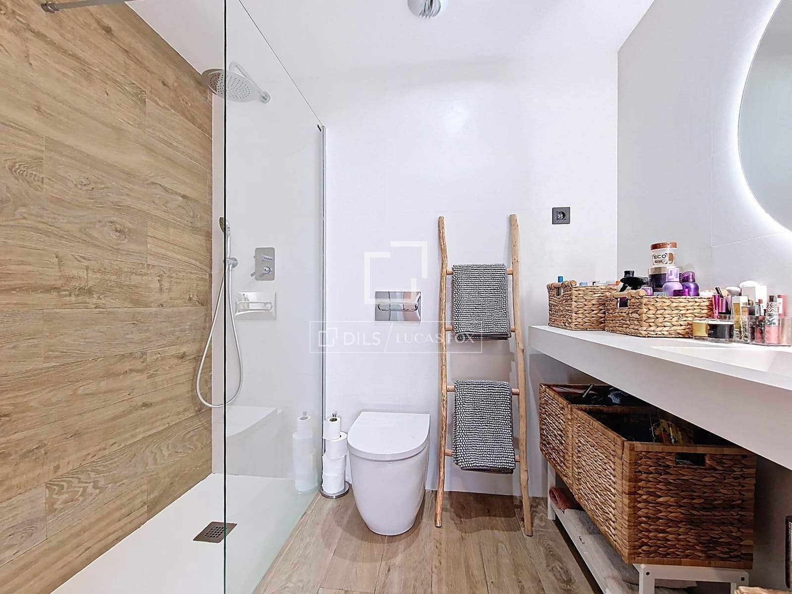 3 quarto Apartamento para venda em Vilanova i la Geltru com piscina - 479 000 € (Ref: 9707925)