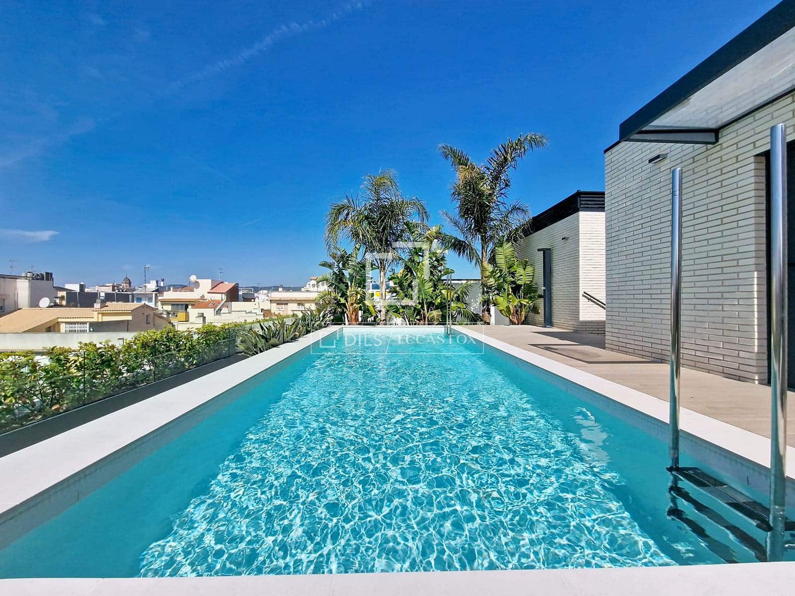 3 quarto Apartamento para venda em Vilanova i la Geltru com piscina - 479 000 € (Ref: 9707925)