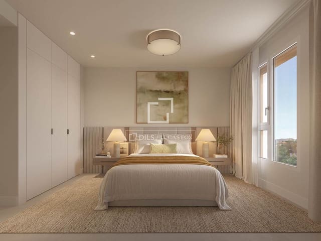 3 bedroom Penthouse for sale in Ibiza / Eivissa town with pool garage - € 1,495,000 (Ref: 9707926)