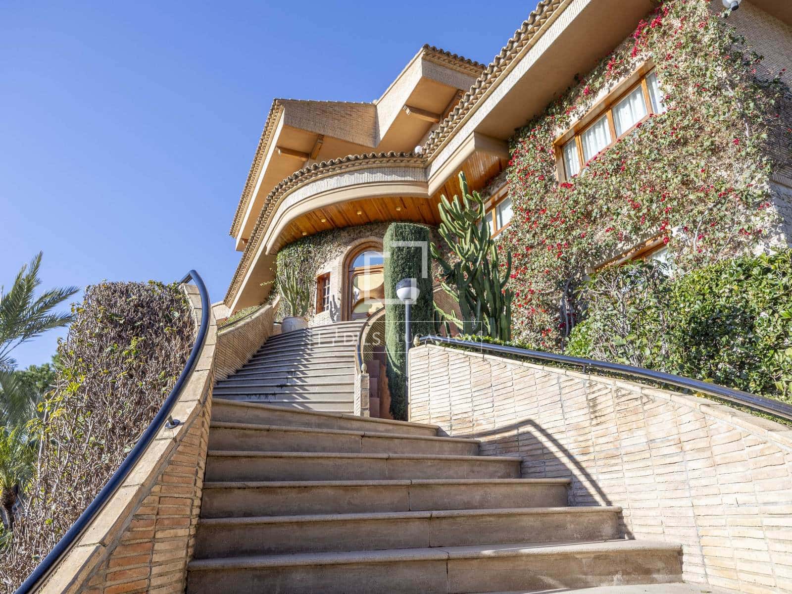 6 Zimmer Villa zu verkaufen in Pucol mit Pool Garage - 4.225.000 € (Ref: 9707929)