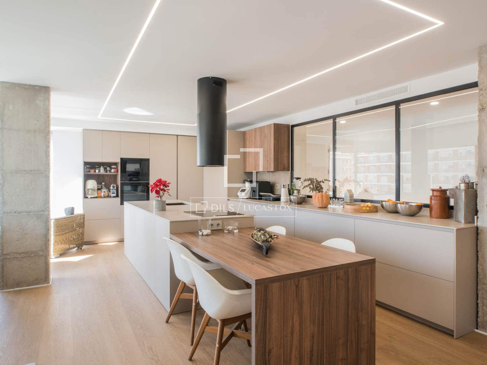 4 bedroom Apartment for sale in Malaga city - € 1,695,000 (Ref: 9708069)