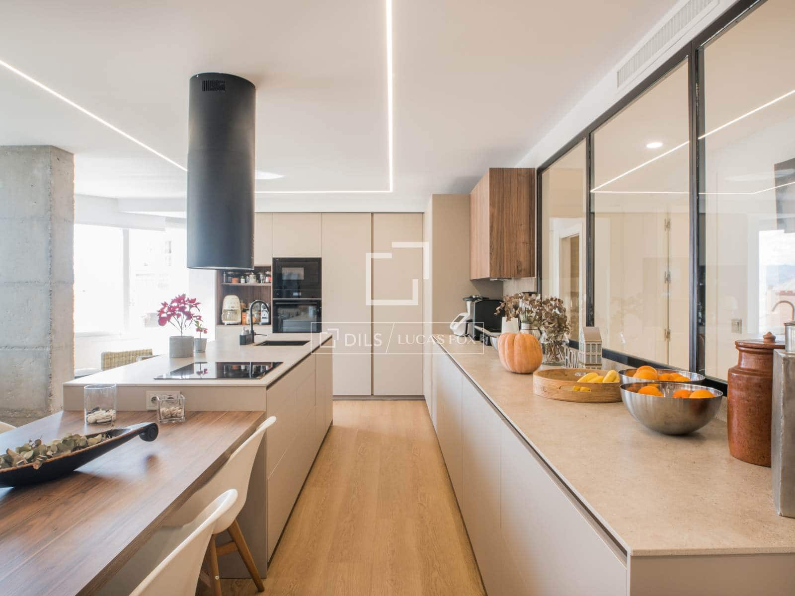 4 bedroom Apartment for sale in Malaga city - € 1,695,000 (Ref: 9708069)