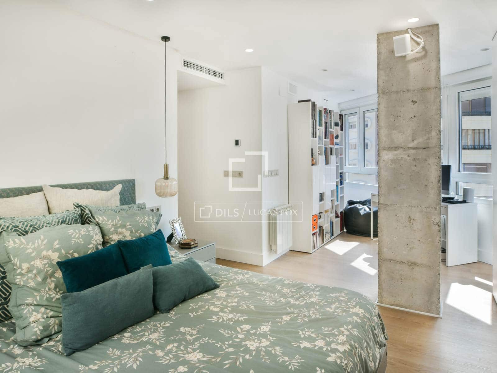 4 bedroom Apartment for sale in Malaga city - € 1,695,000 (Ref: 9708069)