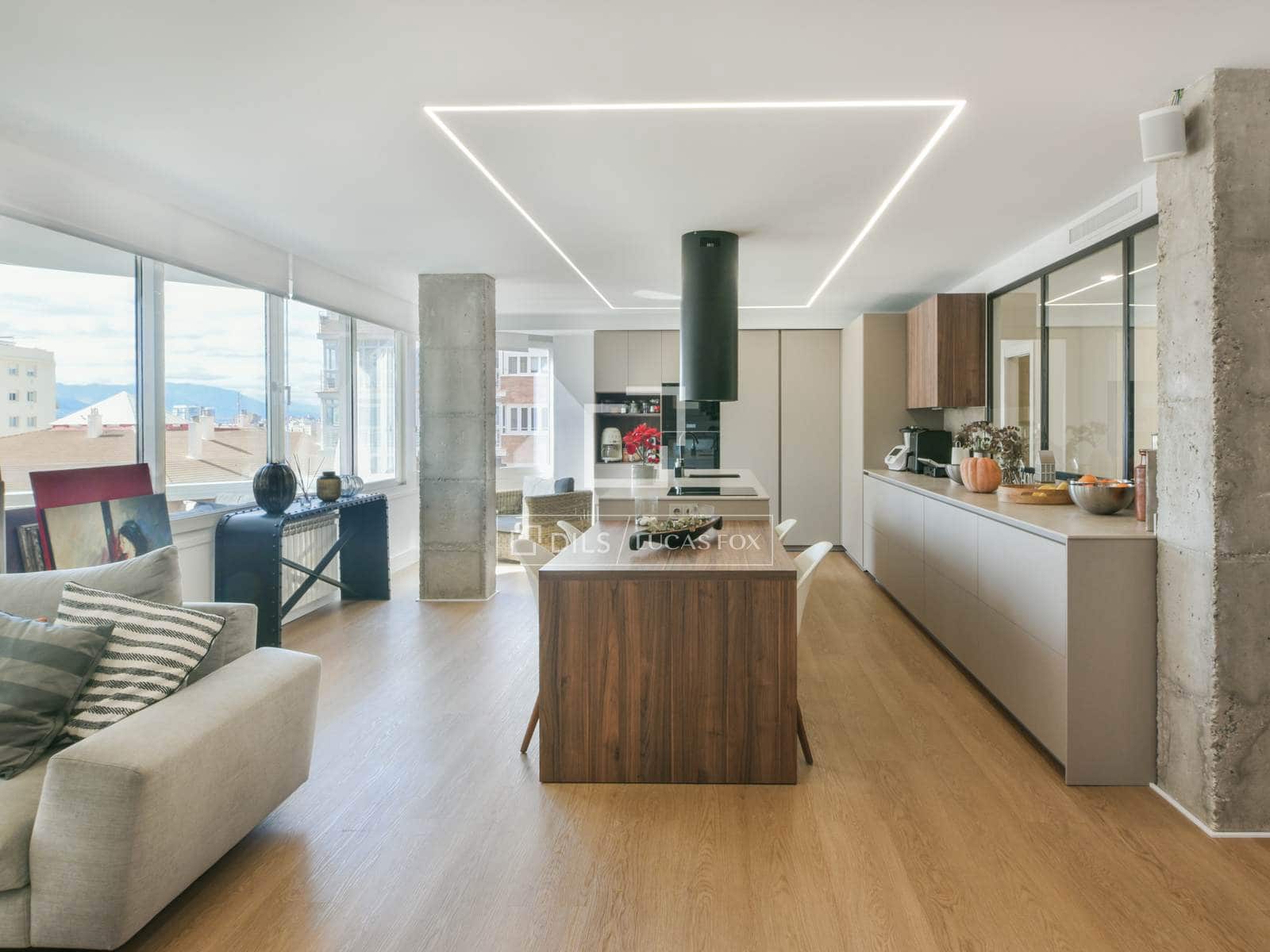 4 bedroom Apartment for sale in Malaga city - € 1,695,000 (Ref: 9708069)