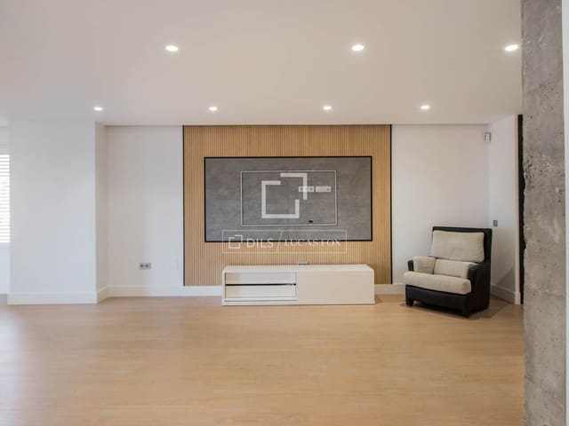 Apartamento de 3 habitaciones en La Malagueta, Málaga ciudad en venta con garaje - 1.395.000 € (Ref: 9708070)