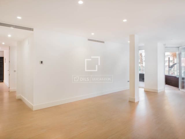 Apartamento de 3 habitaciones en La Malagueta, Málaga ciudad en venta con garaje - 1.395.000 € (Ref: 9708070)