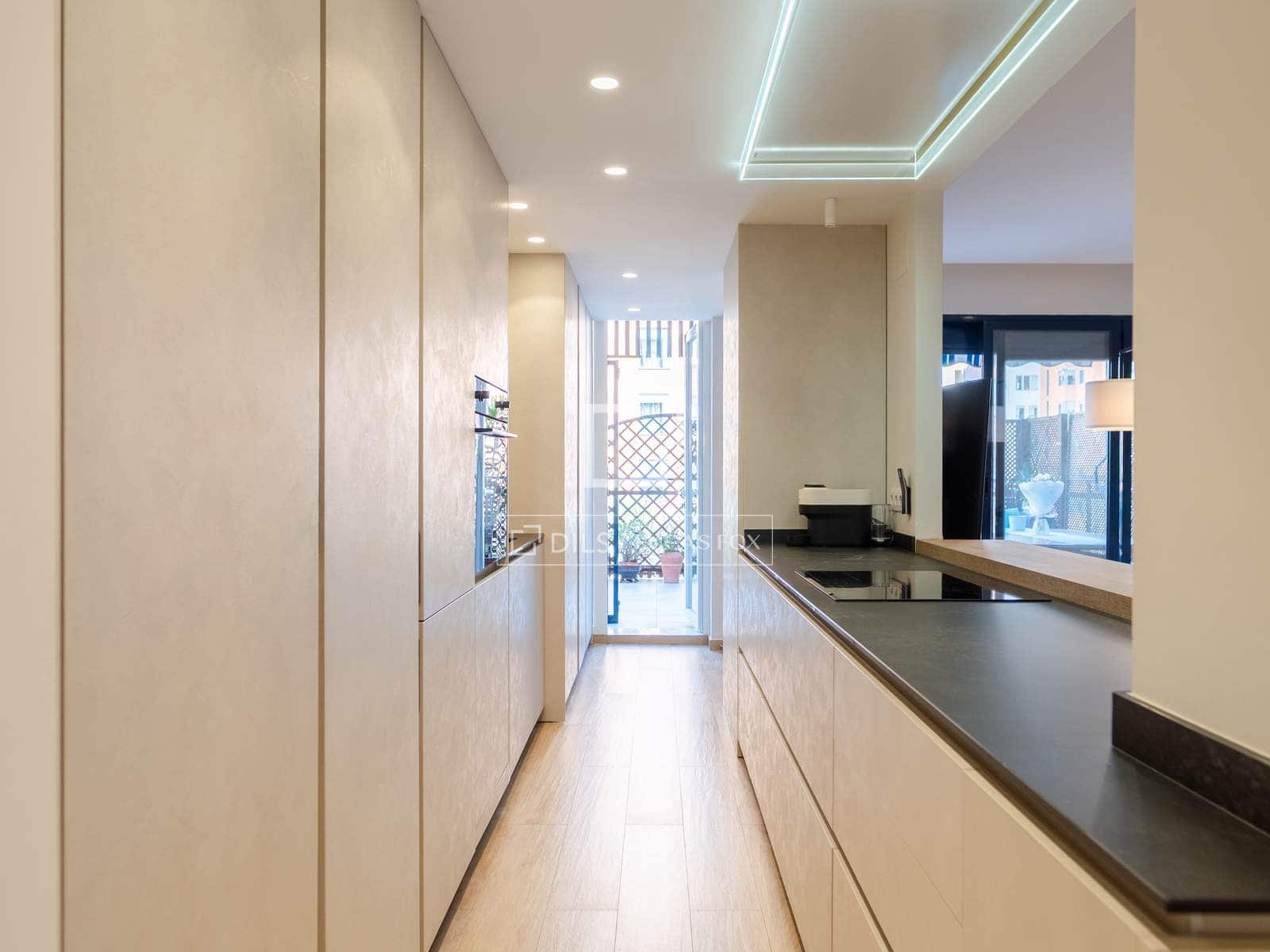 3 soveværelse Lejlighed til salg i Valencia by med swimmingpool garage - € 665.000 (Ref: 9708071)