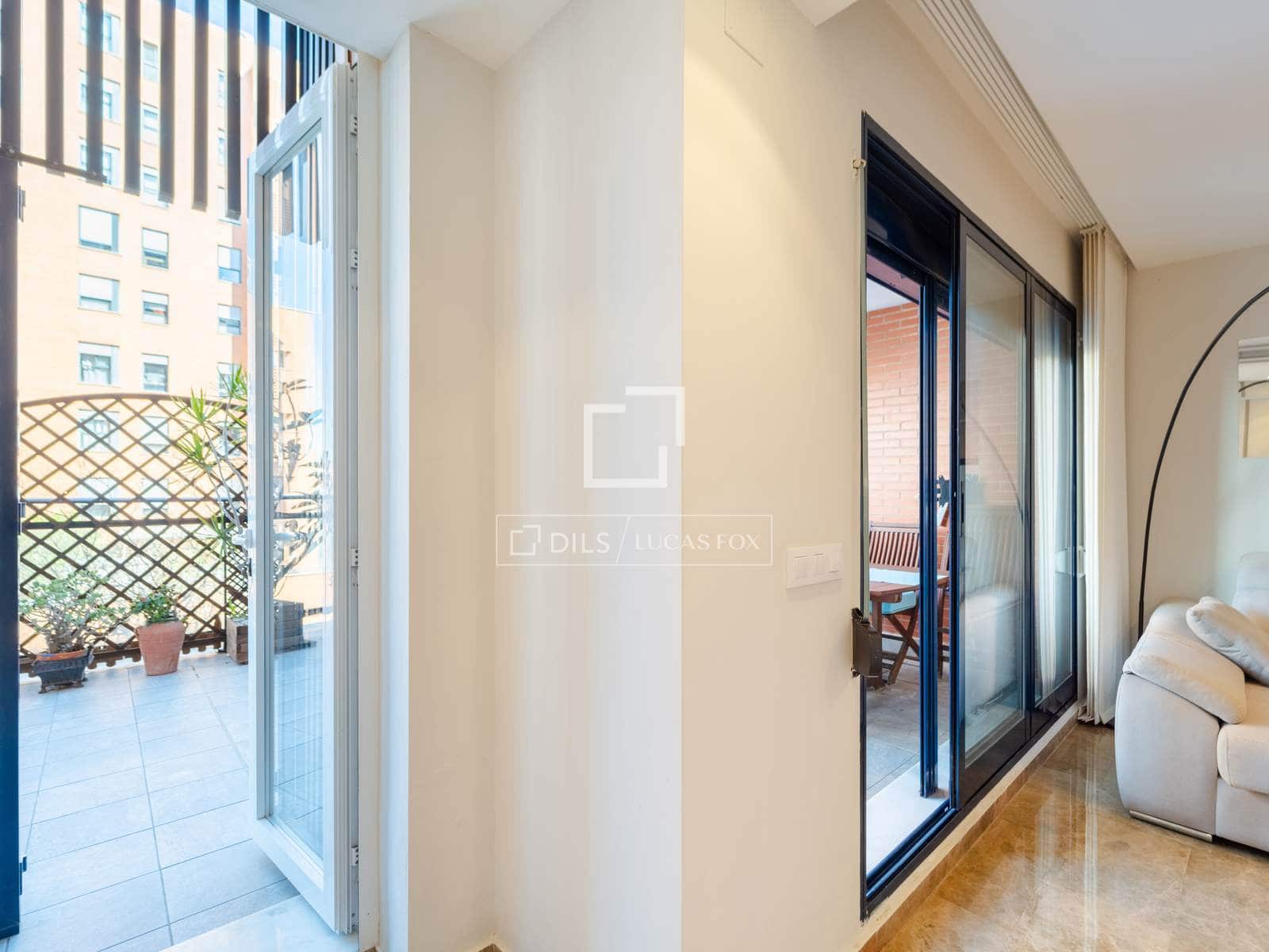 3 soveværelse Lejlighed til salg i Valencia by med swimmingpool garage - € 665.000 (Ref: 9708071)