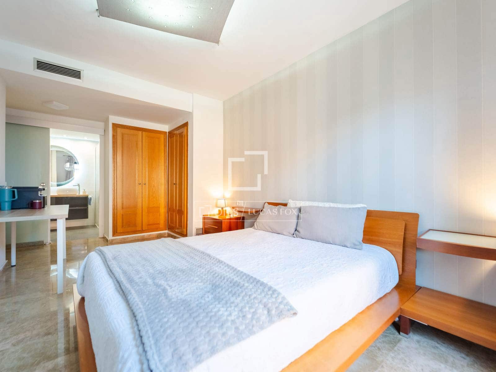 3 soveværelse Lejlighed til salg i Valencia by med swimmingpool garage - € 665.000 (Ref: 9708071)