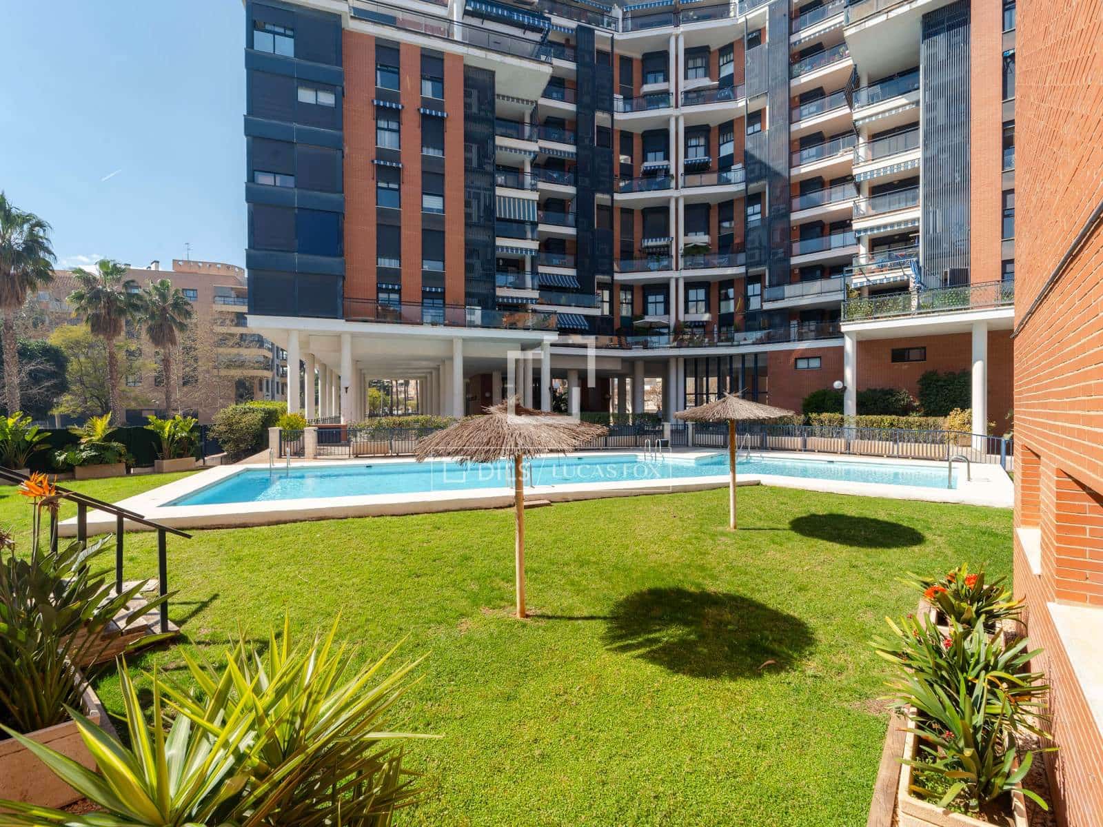 3 soveværelse Lejlighed til salg i Valencia by med swimmingpool garage - € 665.000 (Ref: 9708071)