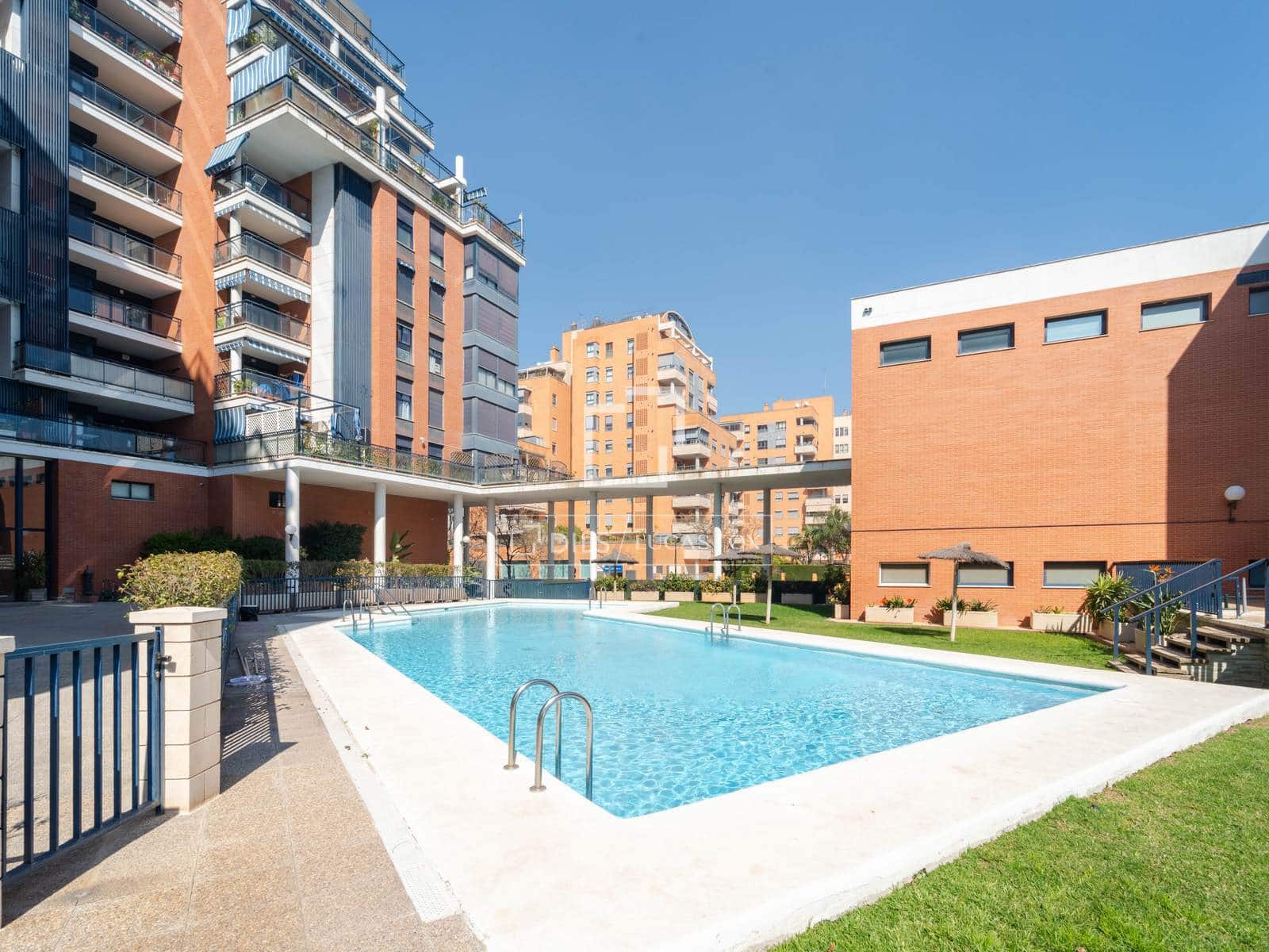 3 soveværelse Lejlighed til salg i Valencia by med swimmingpool garage - € 665.000 (Ref: 9708071)
