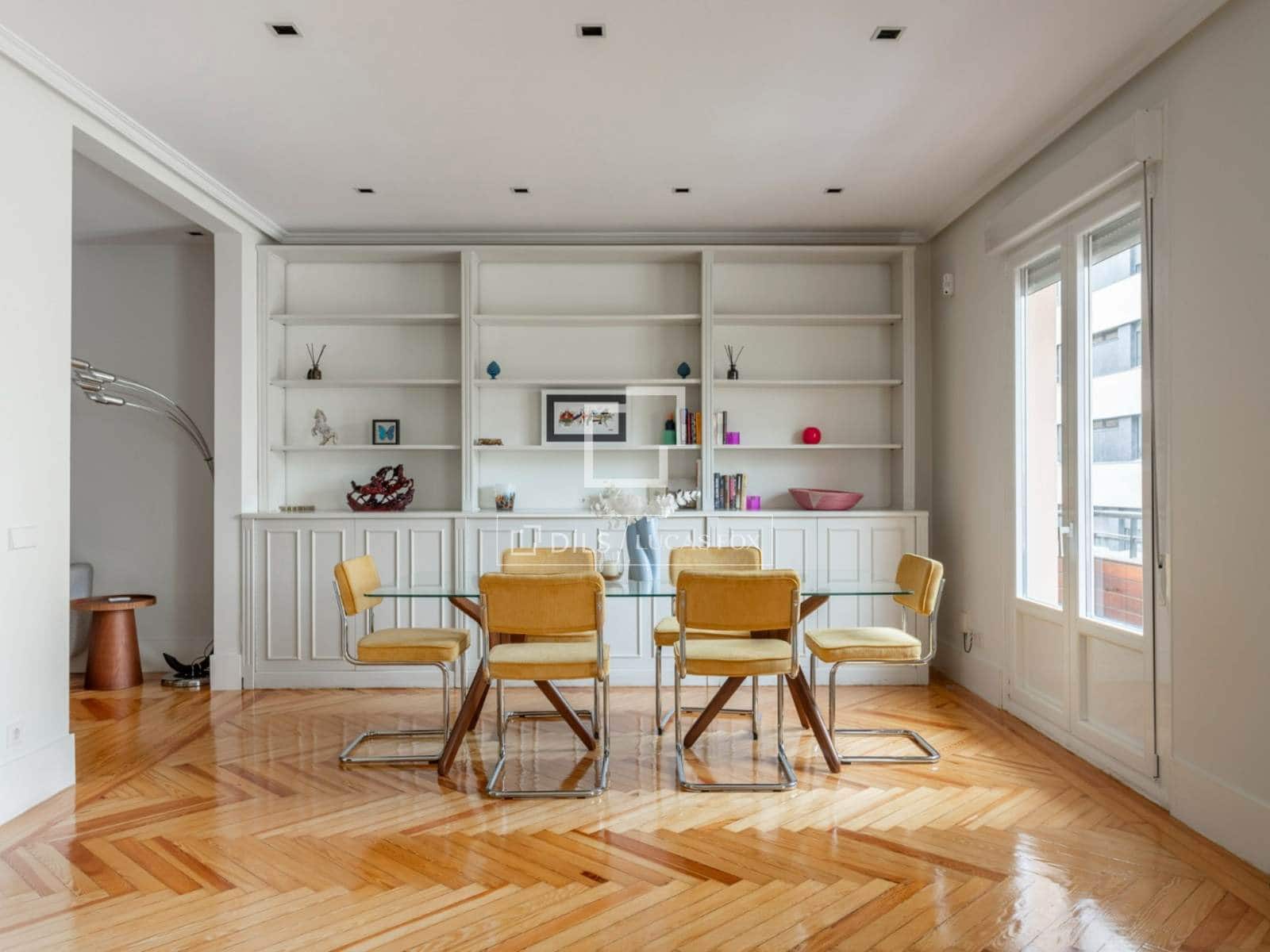 3 quarto Apartamento para arrendar em Madrid cidade - 3 750 € (Ref: 9709038)