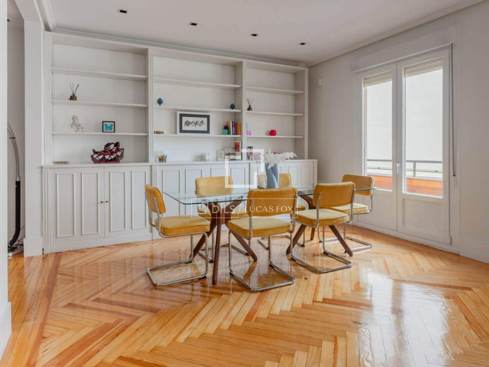 3 quarto Apartamento para arrendar em Madrid cidade - 3 750 € (Ref: 9709038)