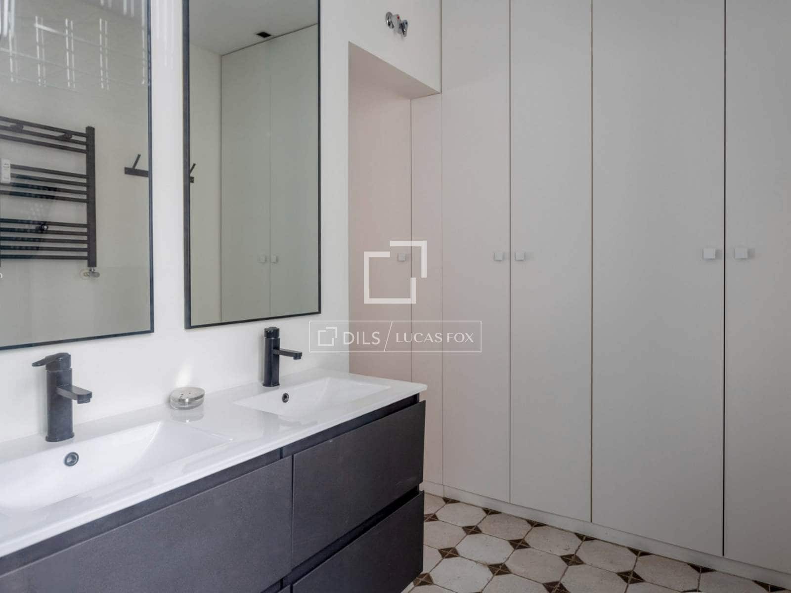 3 quarto Apartamento para arrendar em Madrid cidade - 3 750 € (Ref: 9709038)