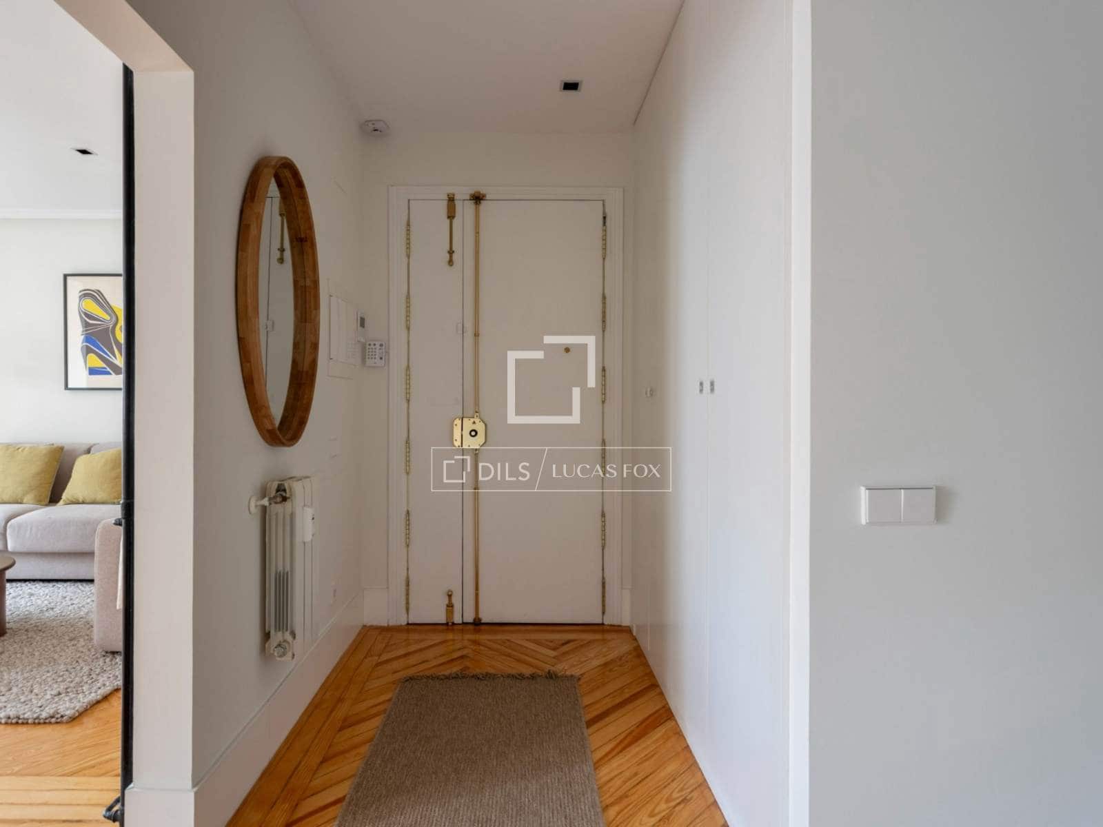 3 quarto Apartamento para arrendar em Madrid cidade - 3 750 € (Ref: 9709038)