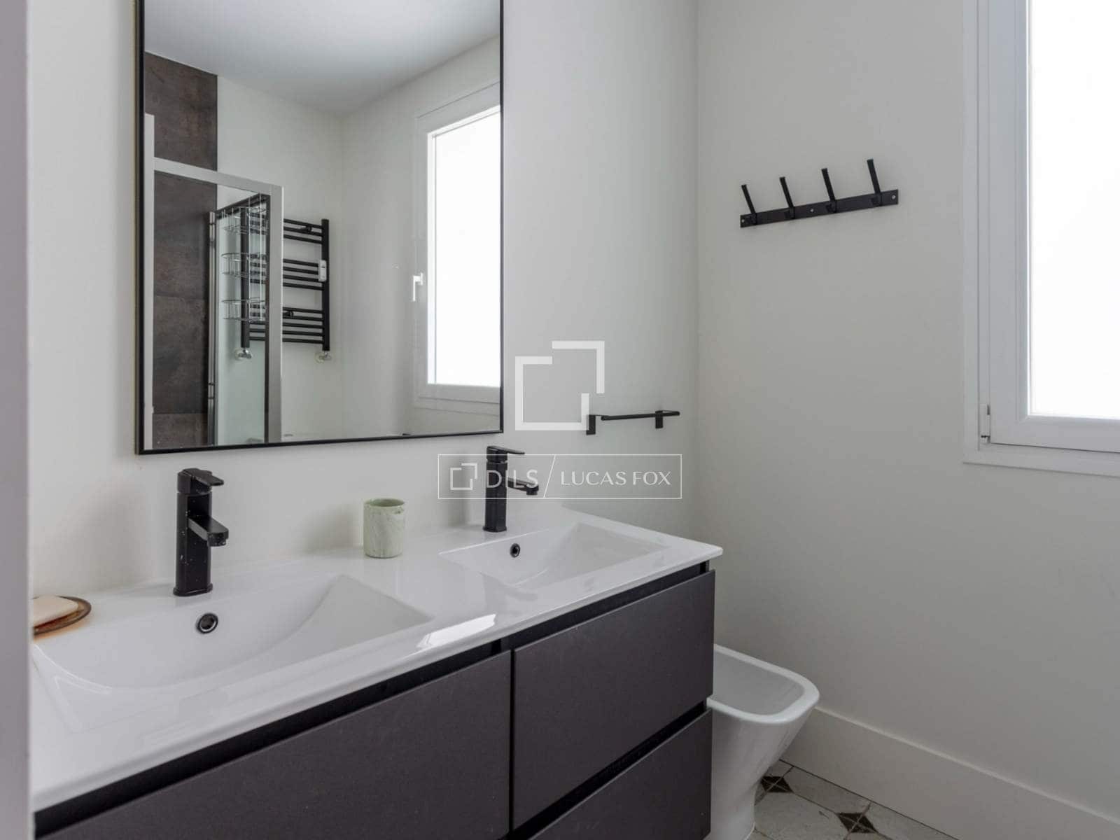 3 quarto Apartamento para arrendar em Madrid cidade - 3 750 € (Ref: 9709038)