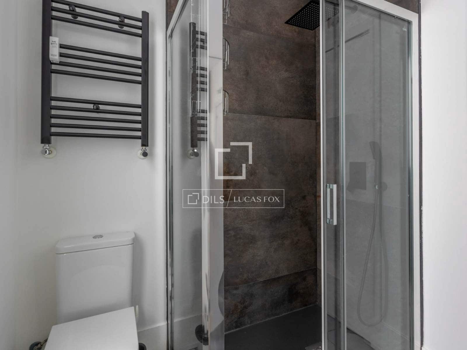 3 quarto Apartamento para arrendar em Madrid cidade - 3 750 € (Ref: 9709038)