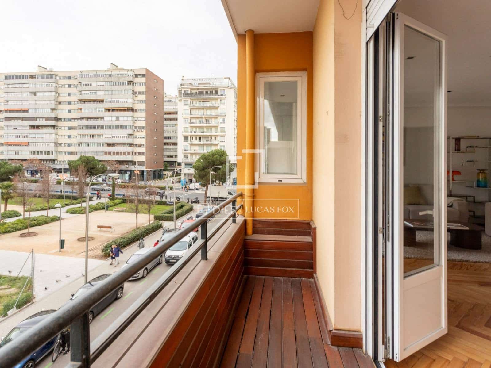 3 quarto Apartamento para arrendar em Madrid cidade - 3 750 € (Ref: 9709038)