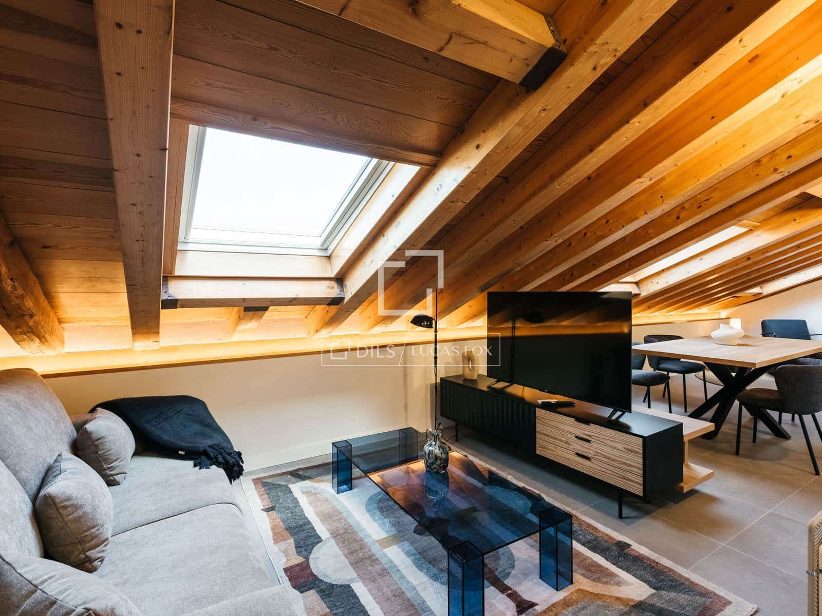 2 makuuhuone Kattohuoneisto vuokrattavana paikassa Madrid kaupunki - 2 160 € (Ref: 9709039)