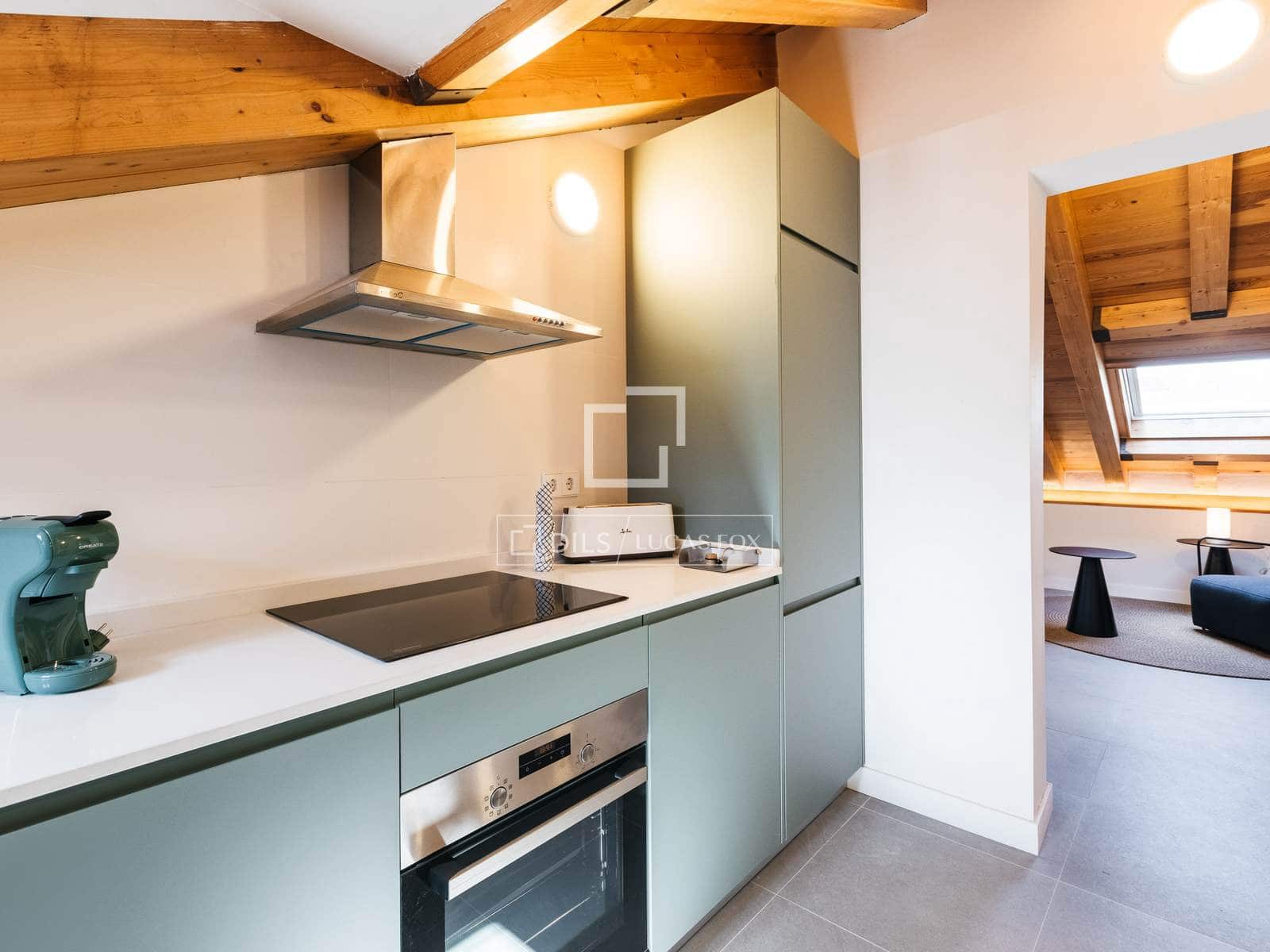 2 makuuhuone Kattohuoneisto vuokrattavana paikassa Madrid kaupunki - 2 160 € (Ref: 9709039)