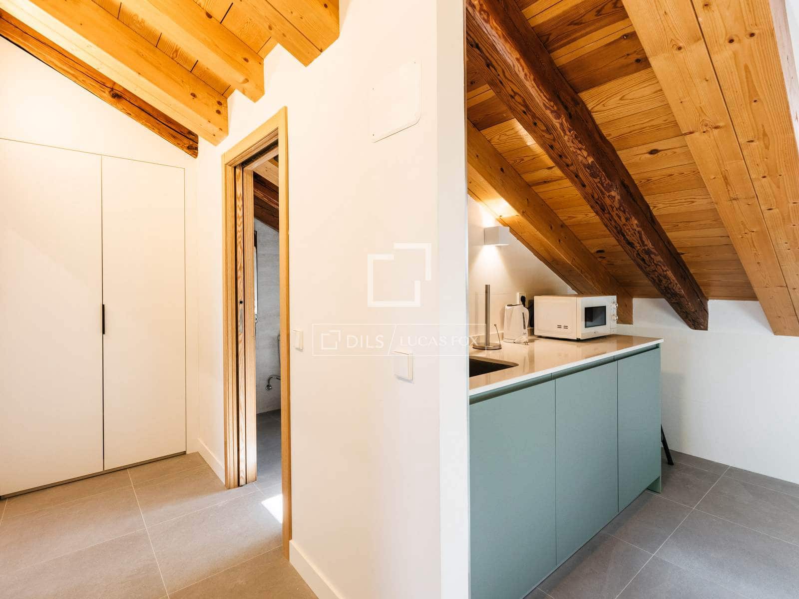 2 makuuhuone Kattohuoneisto vuokrattavana paikassa Madrid kaupunki - 2 160 € (Ref: 9709039)