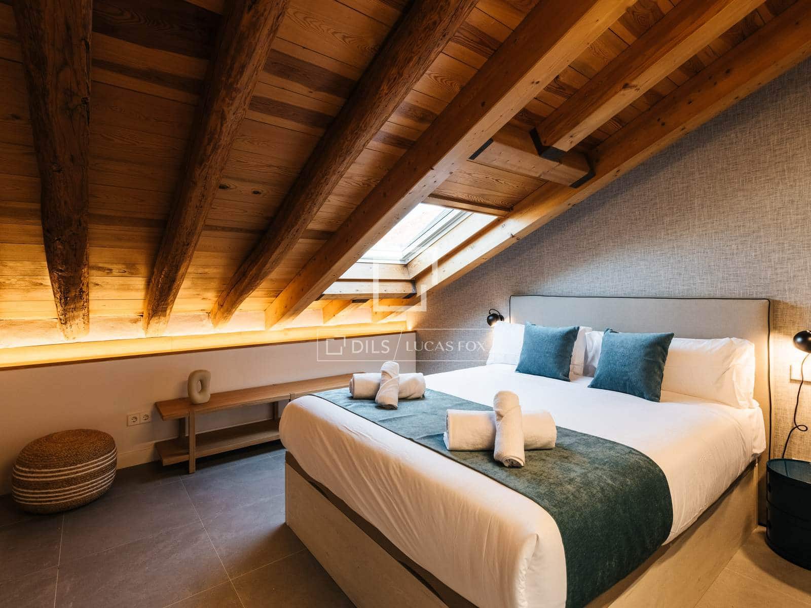 2 makuuhuone Kattohuoneisto vuokrattavana paikassa Madrid kaupunki - 2 160 € (Ref: 9709039)