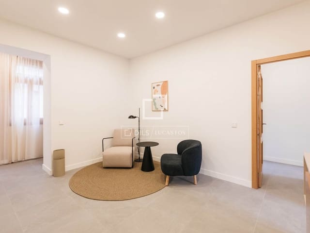 3 quarto Apartamento para arrendar em Madrid cidade - 3 900 € (Ref: 9709040)