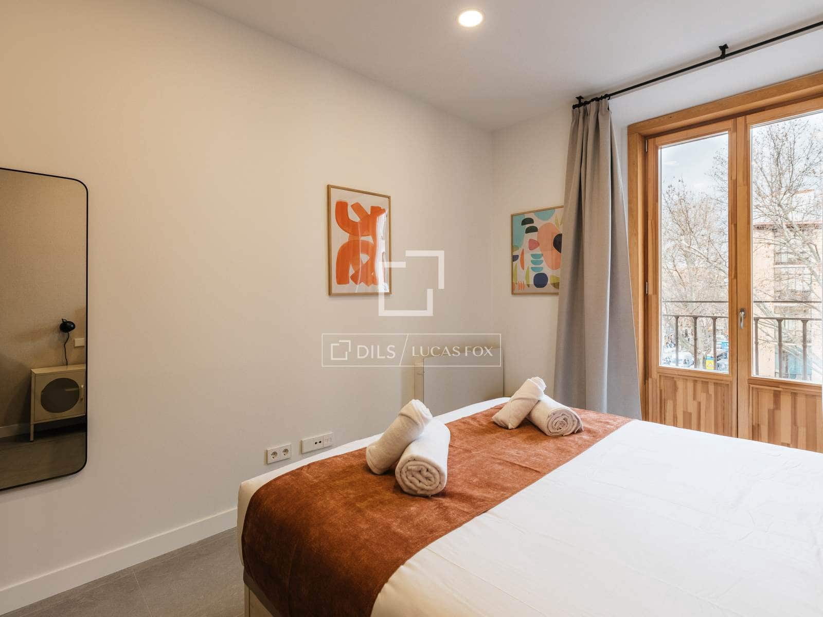 3 slaapkamer Appartement te huur in Madrid stad - € 3.900 (Ref: 9709040)