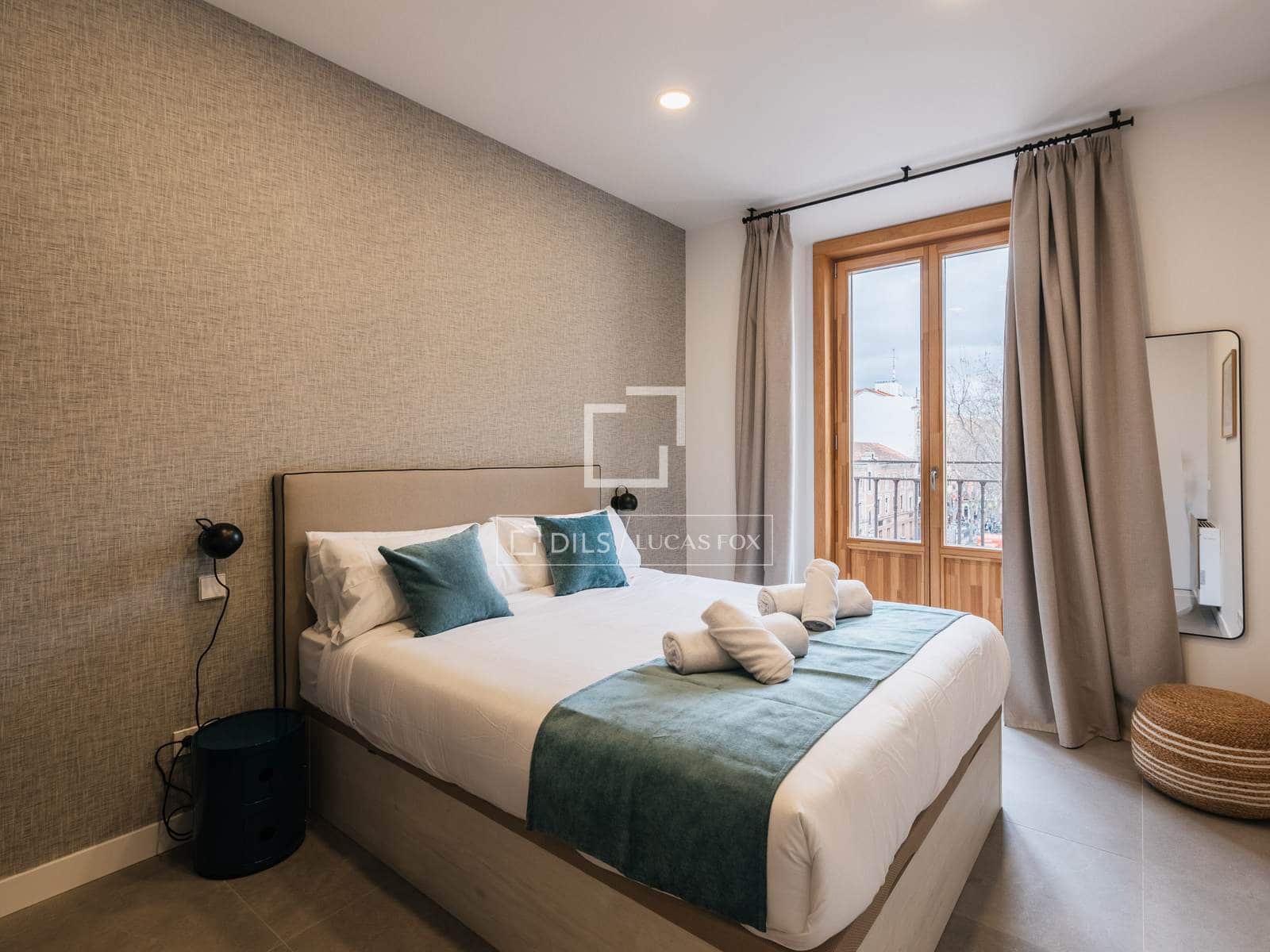 3 slaapkamer Appartement te huur in Madrid stad - € 3.900 (Ref: 9709040)