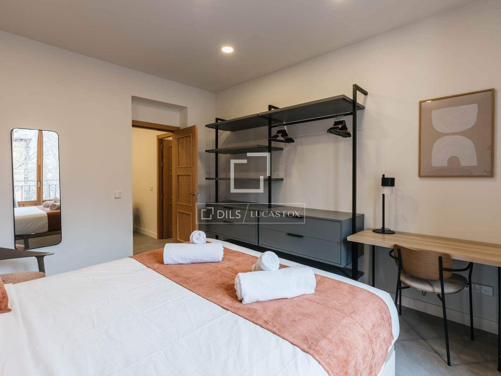 3 slaapkamer Appartement te huur in Madrid stad - € 3.900 (Ref: 9709040)