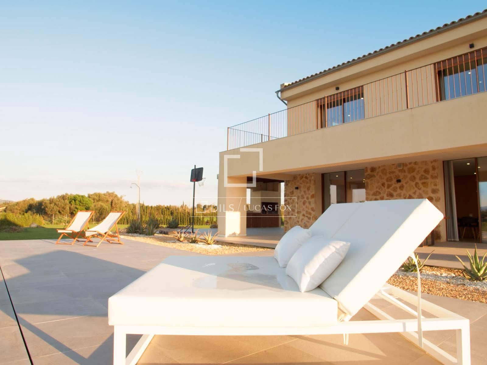 3 bedroom Finca/Country House for rent in Alcudia with pool garage - € 10,000 (Ref: 9709041)