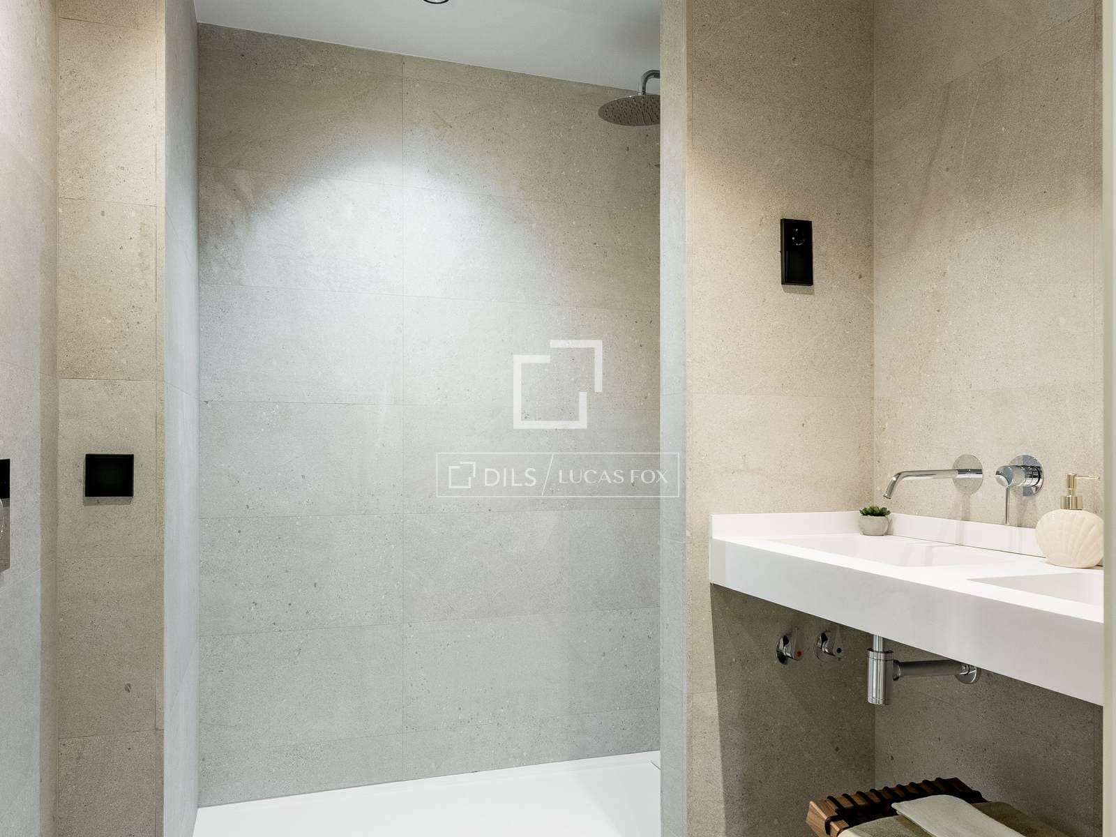 3 bedroom Apartment for sale in Madrid city - € 2,350,000 (Ref: 9709043)