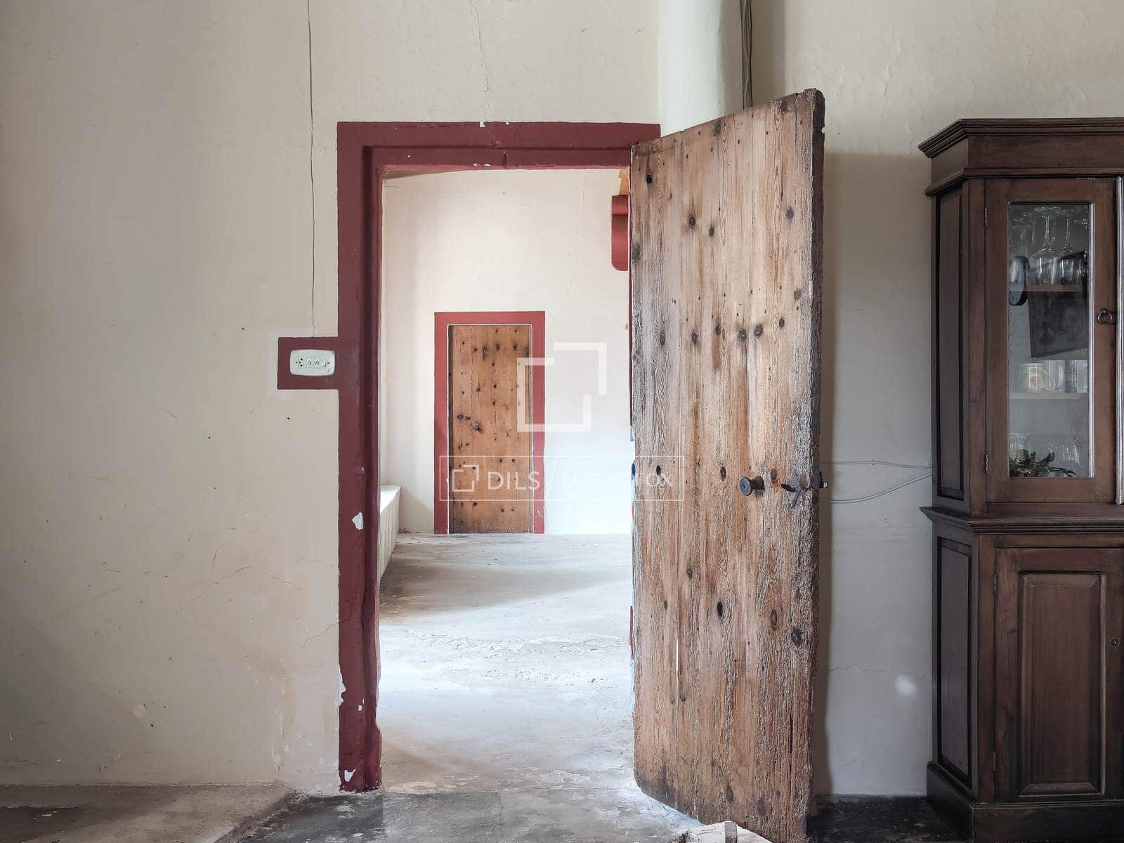 8 bedroom Finca/Country House for sale in Llucmajor with garage - € 4,485,000 (Ref: 9709044)