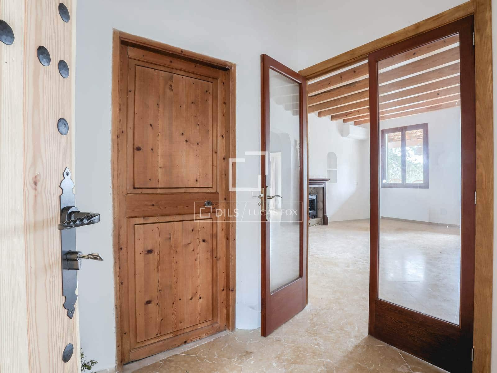 8 bedroom Finca/Country House for sale in Llucmajor with garage - € 4,485,000 (Ref: 9709044)