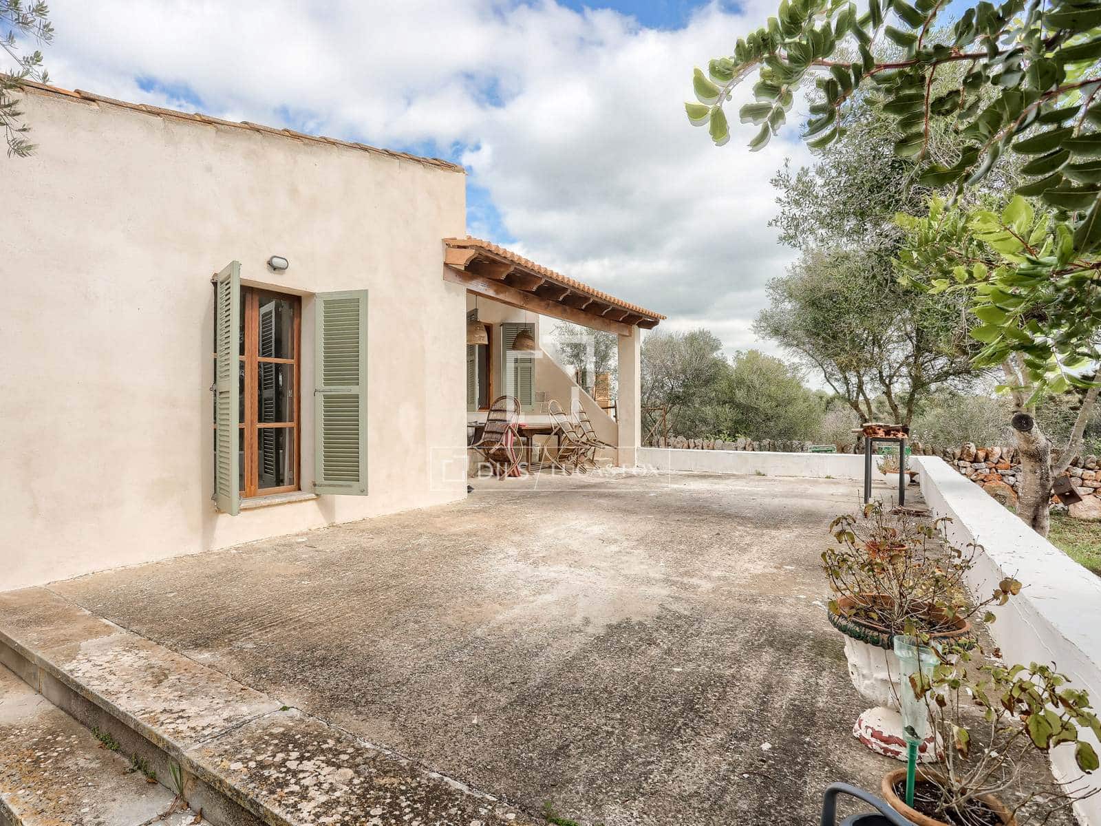 8 bedroom Finca/Country House for sale in Llucmajor with garage - € 4,485,000 (Ref: 9709044)