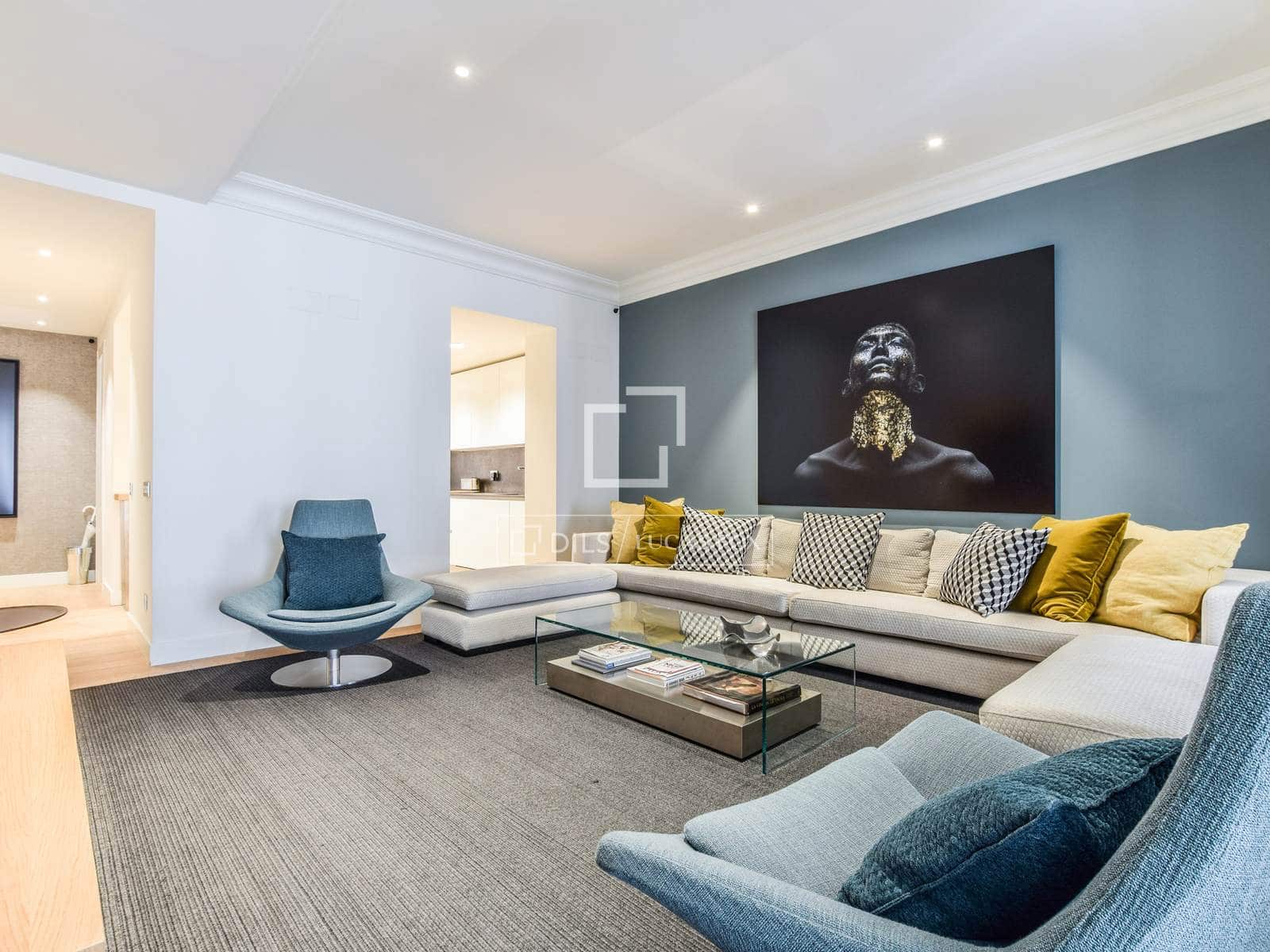 3 quarto Apartamento para arrendar em Madrid cidade - 8 800 € (Ref: 9709130)