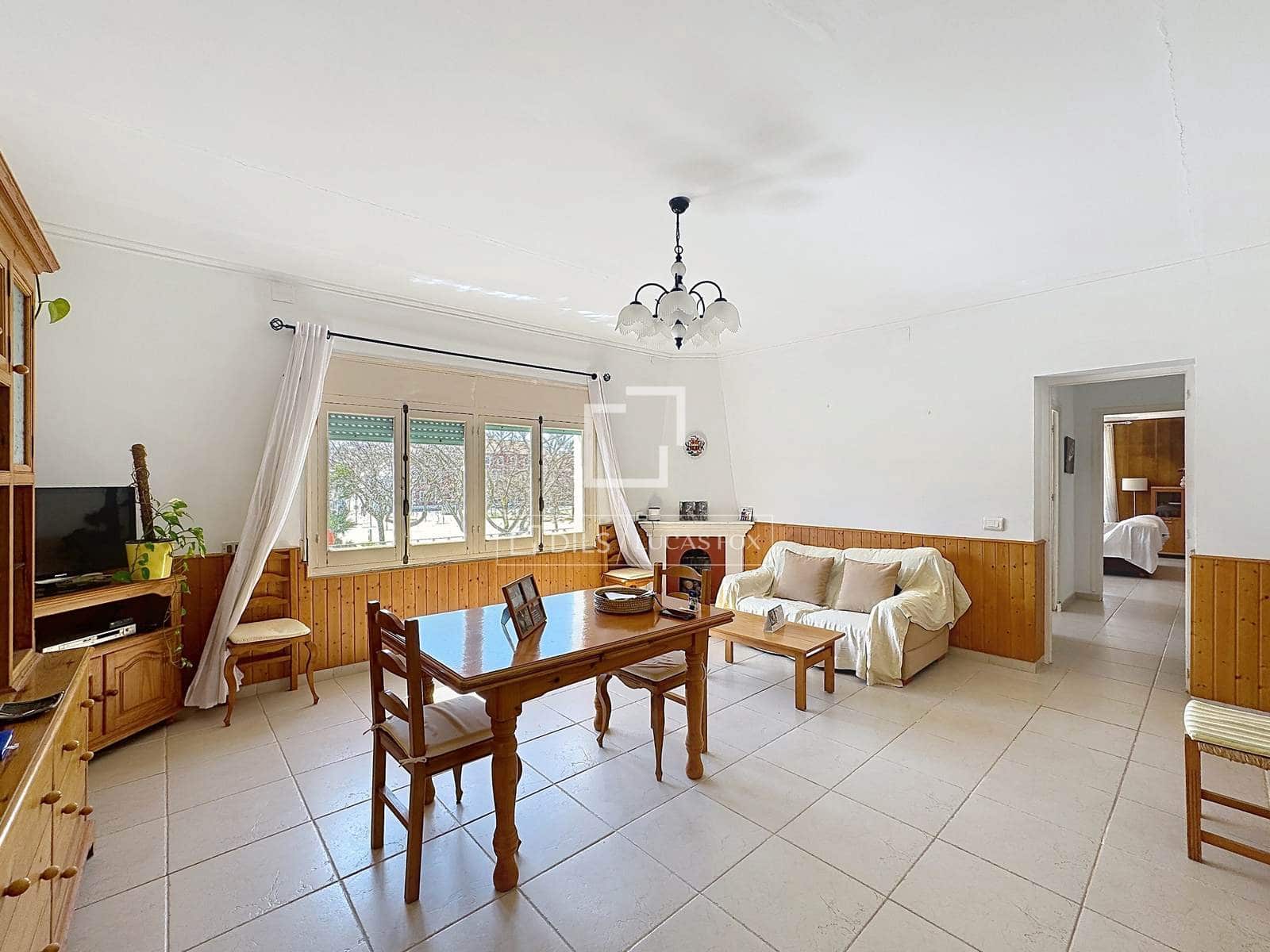 5 Zimmer Villa zu verkaufen in Es Castell - 520.000 € (Ref: 9713427)