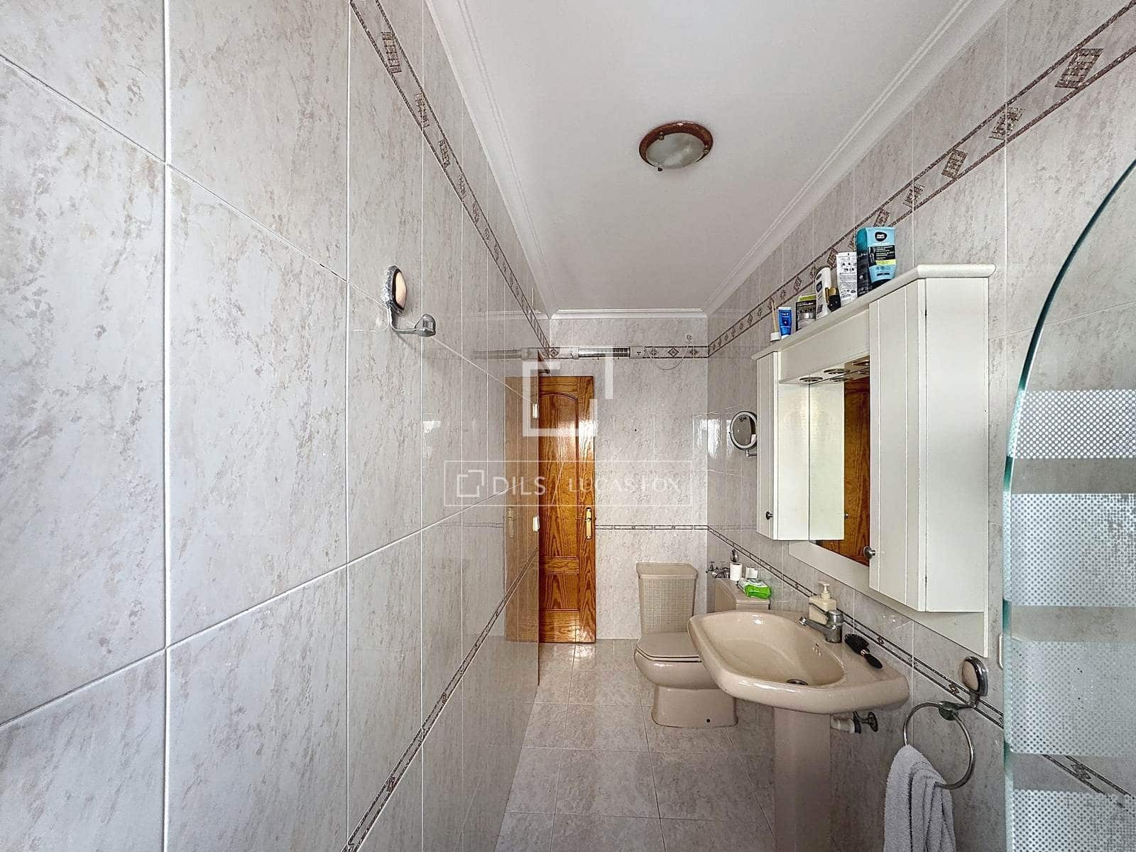 5 Zimmer Villa zu verkaufen in Es Castell - 520.000 € (Ref: 9713427)