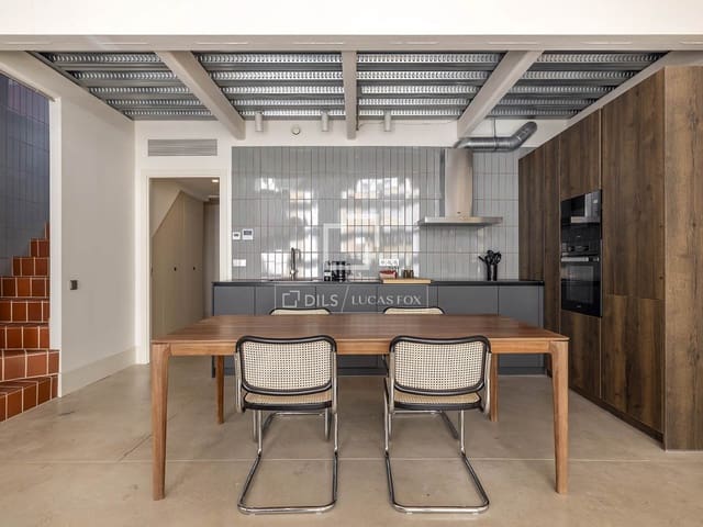 2 quarto Apartamento para arrendar em Barcelona cidade - 4 500 € (Ref: 9713838)