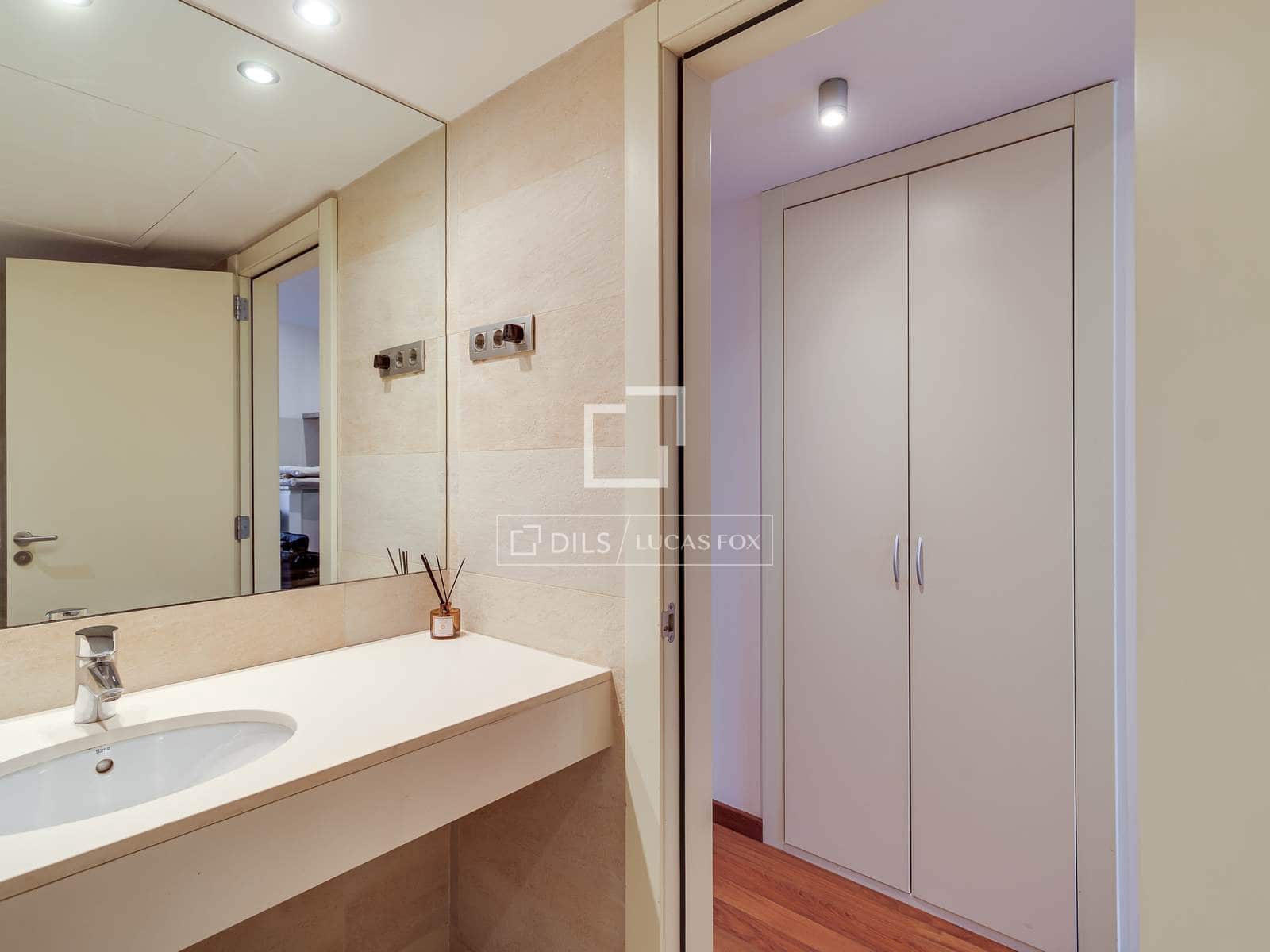 2 soverom Leilighet til salgs i Barcelona by - € 495 000 (Ref: 9714053)