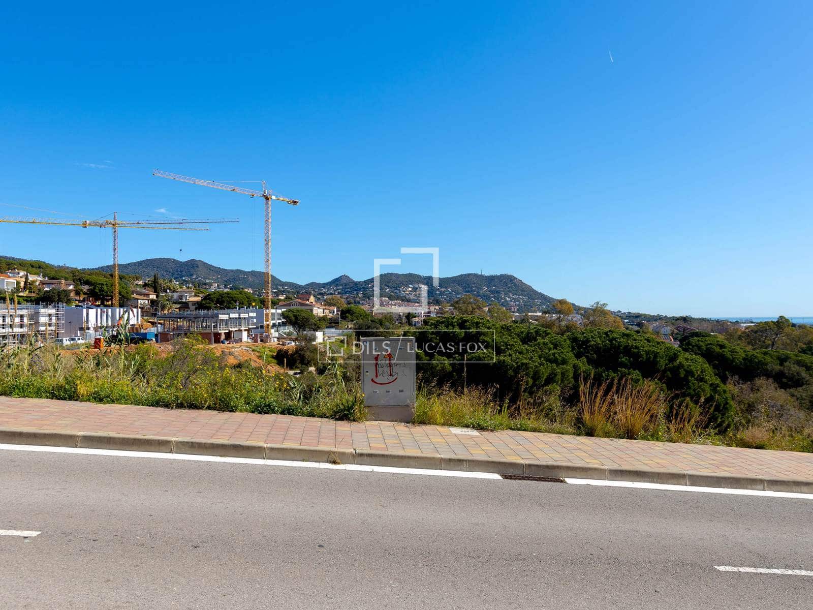 Building Plot for sale in Premia de Dalt - € 600,000 (Ref: 9714054)