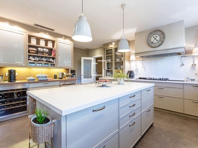 6 makuuhuone Huoneisto myytävänä paikassa Barcelona kaupunki mukana 
autotalli - 5 500 000 € (Ref: 9714171)