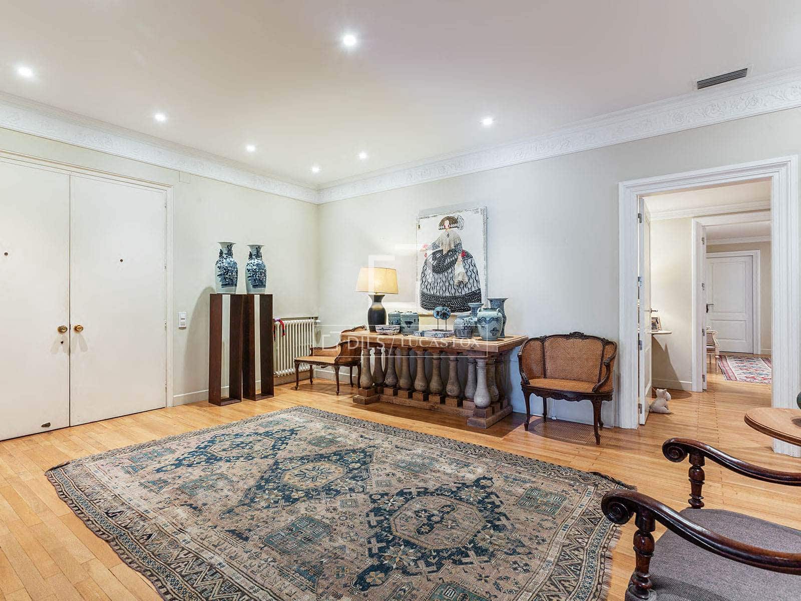 6 bedroom Apartment for sale in Barcelona city with garage - € 5,500,000 (Ref: 9714171)