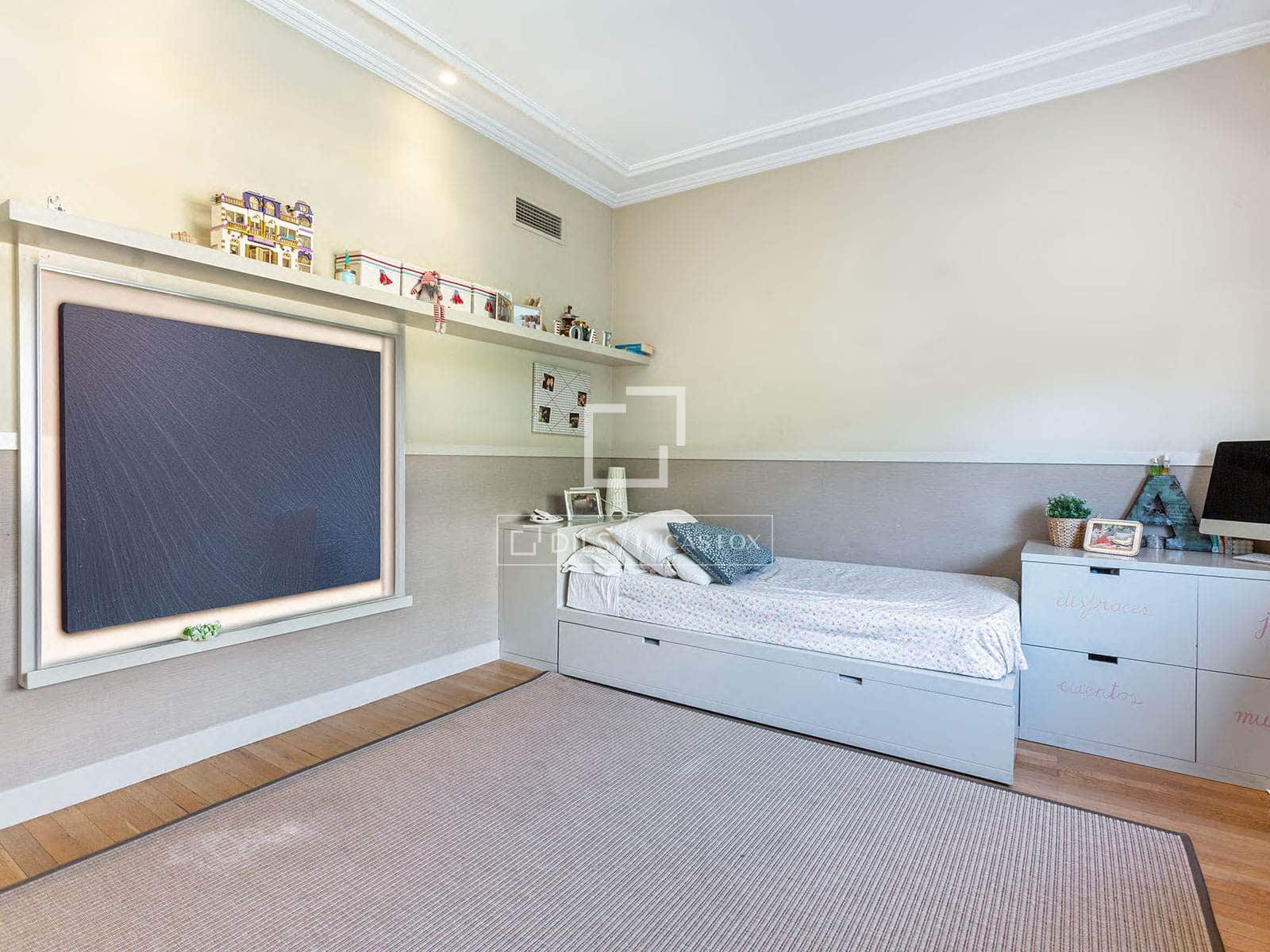 6 bedroom Apartment for sale in Barcelona city with garage - € 5,500,000 (Ref: 9714171)