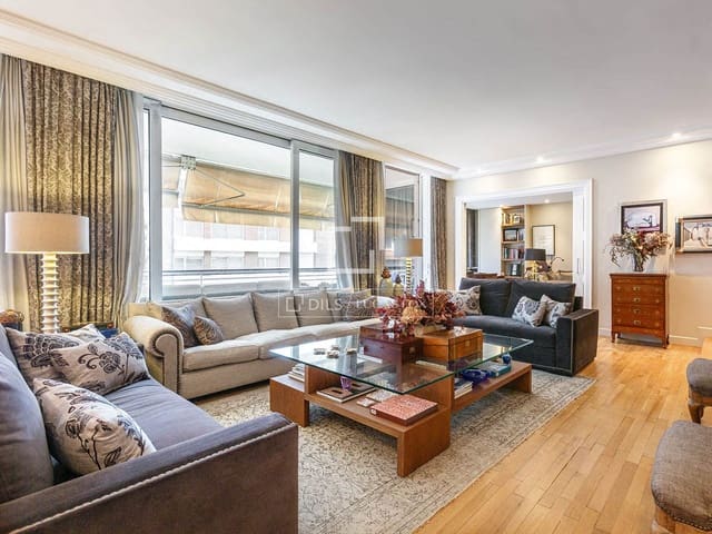 6 makuuhuone Huoneisto myytävänä paikassa Barcelona kaupunki mukana 
autotalli - 5 500 000 € (Ref: 9714171)