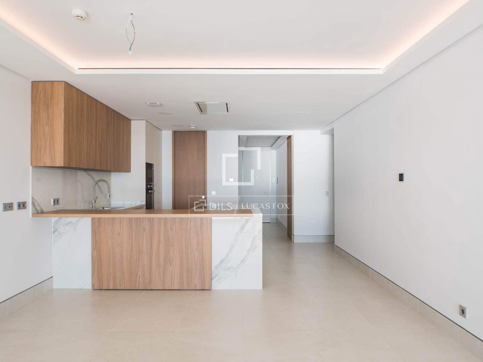 2 bedroom Apartment for sale in Malaga city with pool garage - € 1,700,000 (Ref: 9714172)