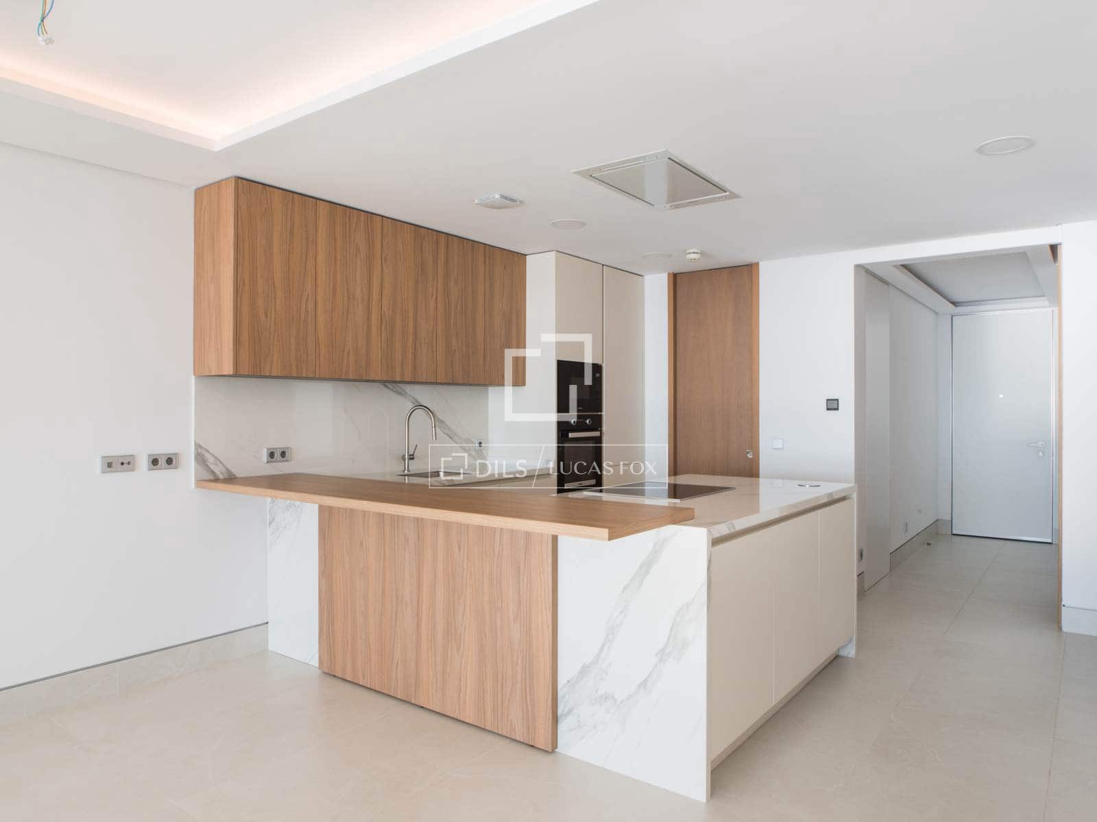 2 bedroom Apartment for sale in Malaga city with pool garage - € 1,700,000 (Ref: 9714172)