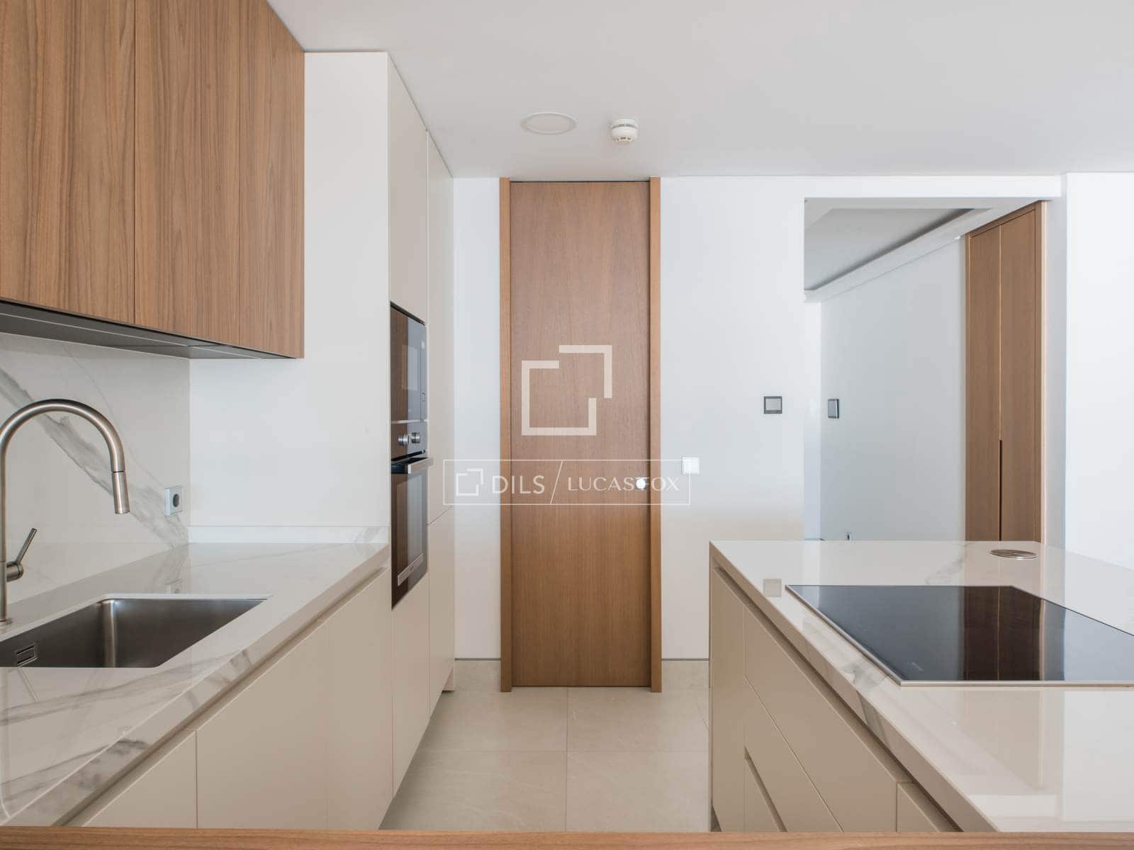 2 bedroom Apartment for sale in Malaga city with pool garage - € 1,700,000 (Ref: 9714172)