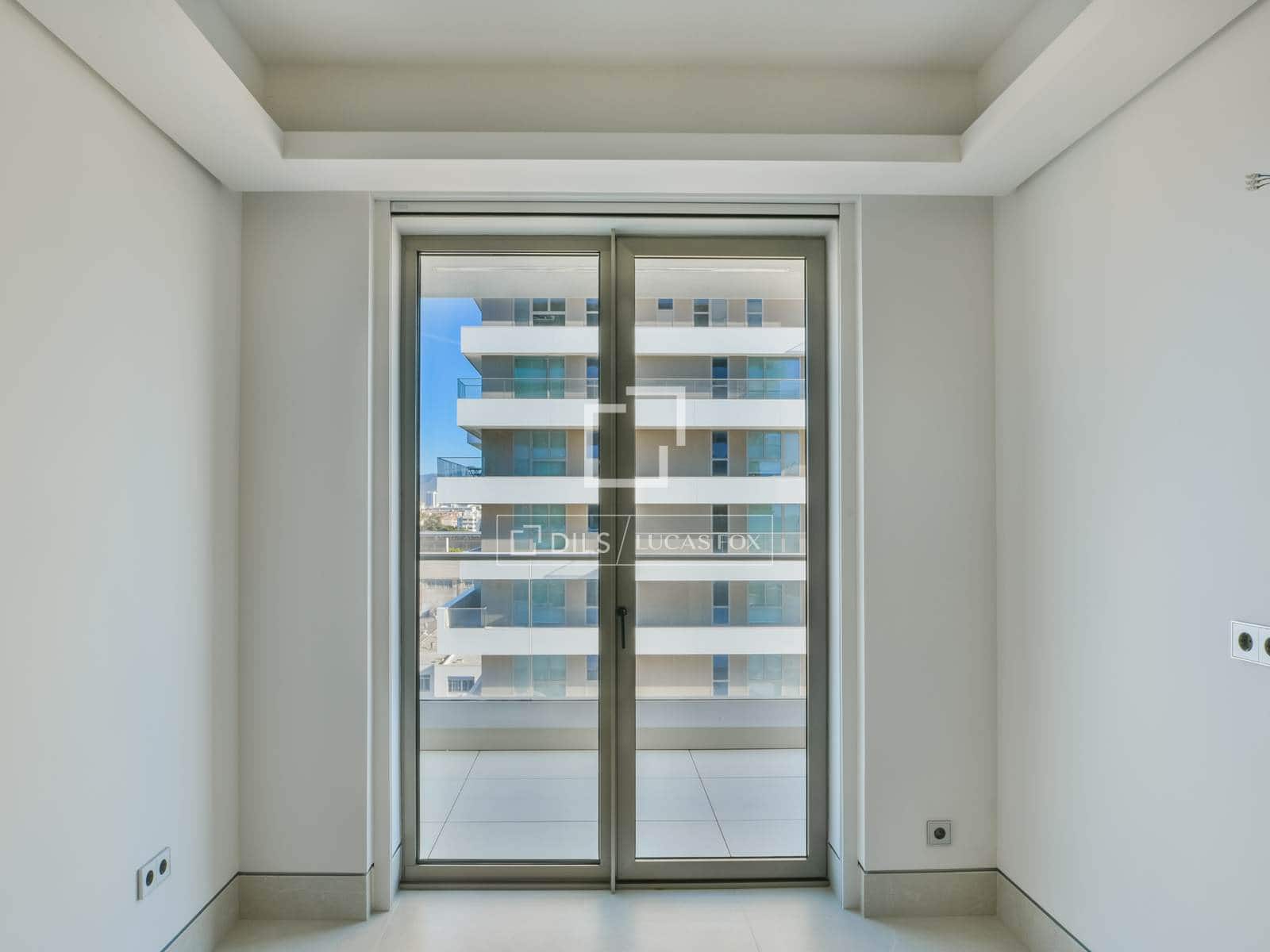 2 bedroom Apartment for sale in Malaga city with pool garage - € 1,700,000 (Ref: 9714172)