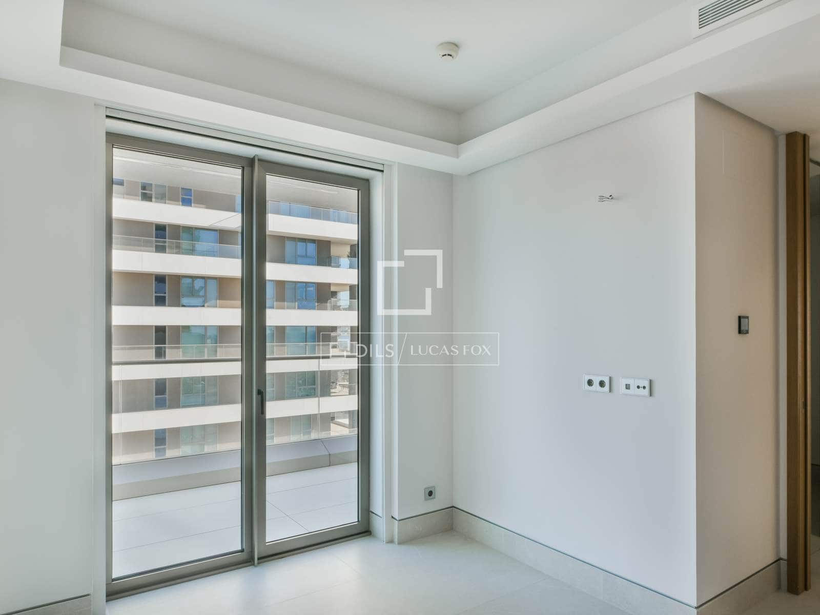 2 bedroom Apartment for sale in Malaga city with pool garage - € 1,700,000 (Ref: 9714172)